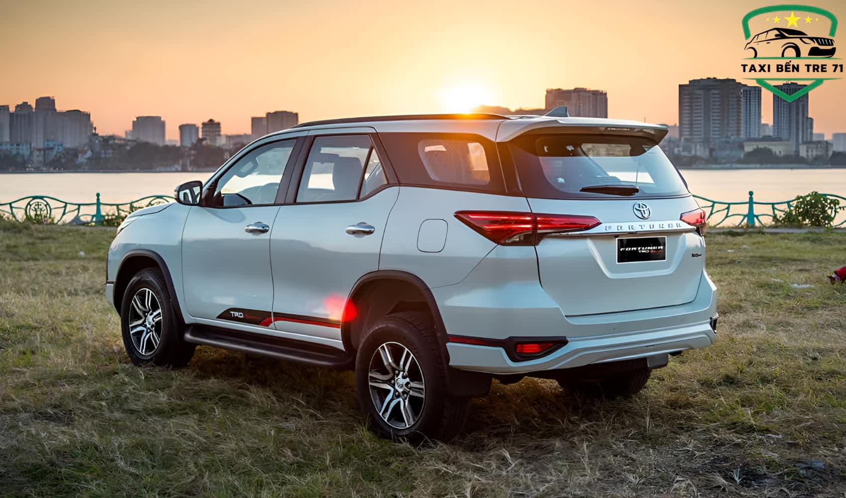 tiện ích khi đặt taxi thạnh phú giá rẻ